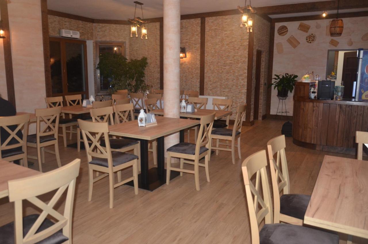 Noclegi Avoca Pyrzowice Luaran gambar