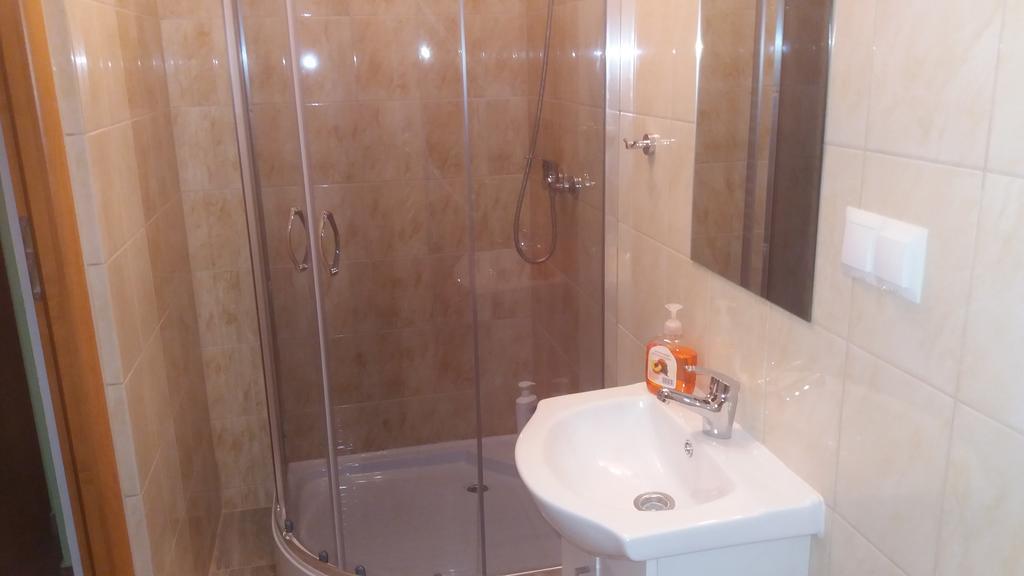 Noclegi Avoca Pyrzowice Luaran gambar
