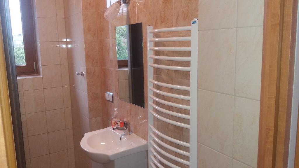 Noclegi Avoca Pyrzowice Luaran gambar