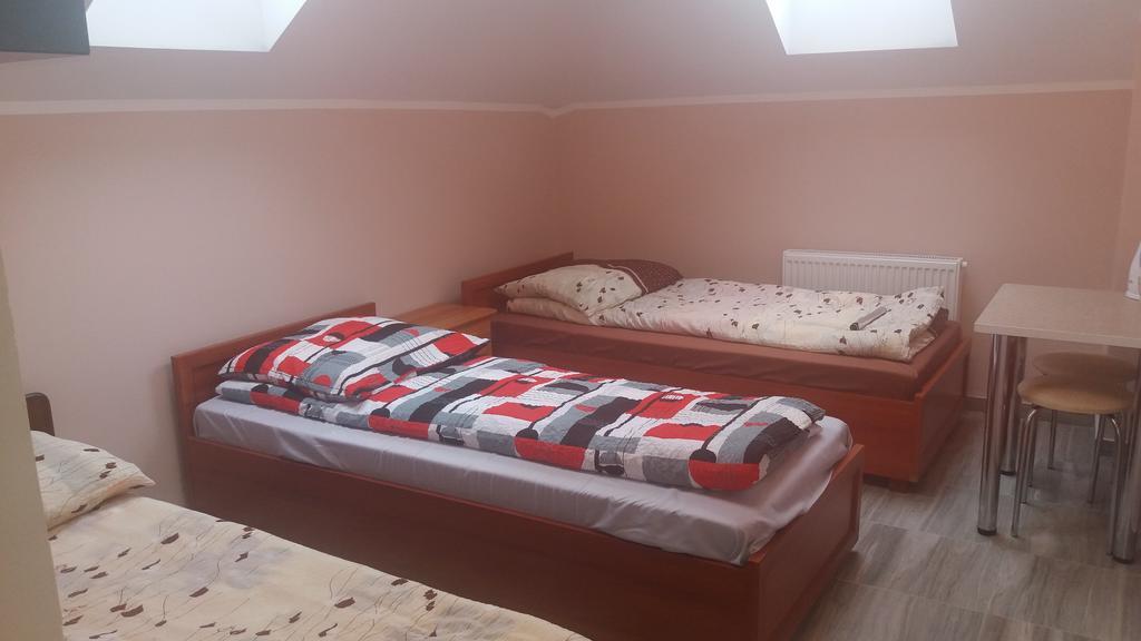 Noclegi Avoca Pyrzowice Luaran gambar